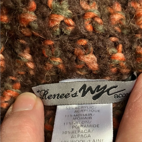 Renee’s NYC Poncho, OS, 10% Alpaca, 10% Wool, Rust/Brown Color - Picture 8 of 11